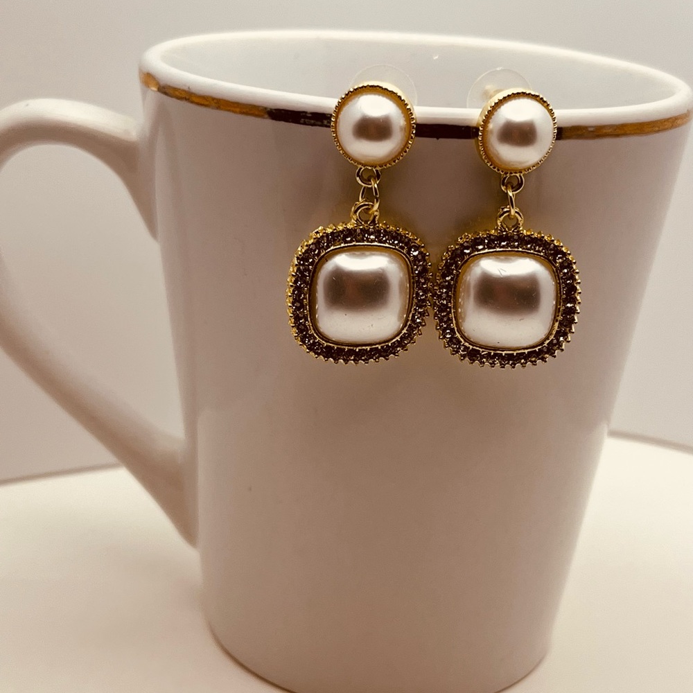 Fashion jewelry earrings for women faux diamond white color